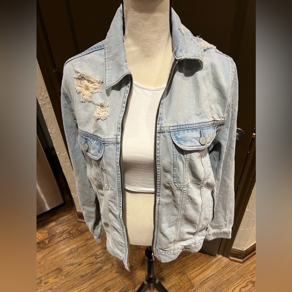 ASOS Design Distressed Full Zip Jean Jacket NWT Size XS - Picture 2 of 8